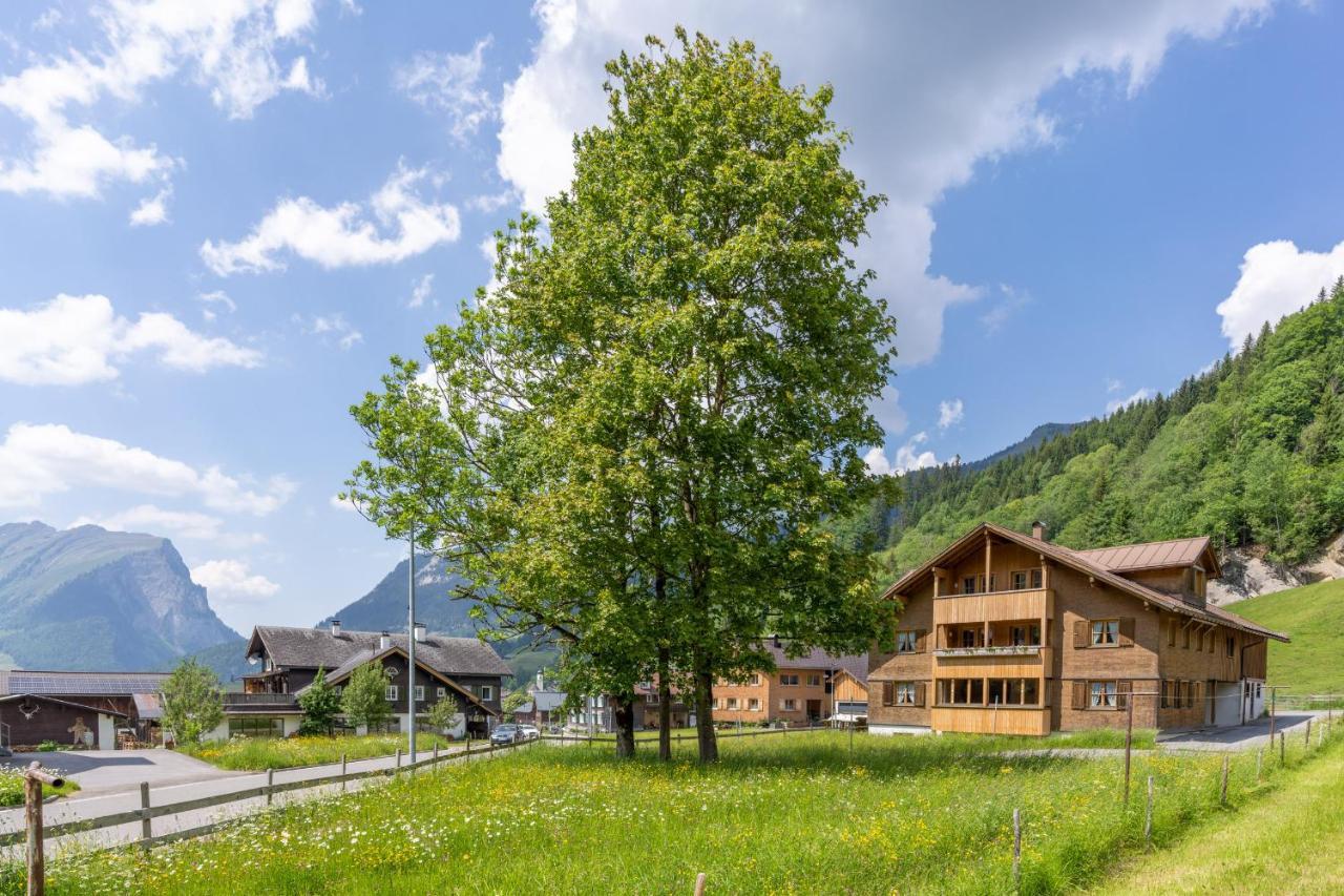 Haus Maria-Theresia Schoppernau Bagian luar foto